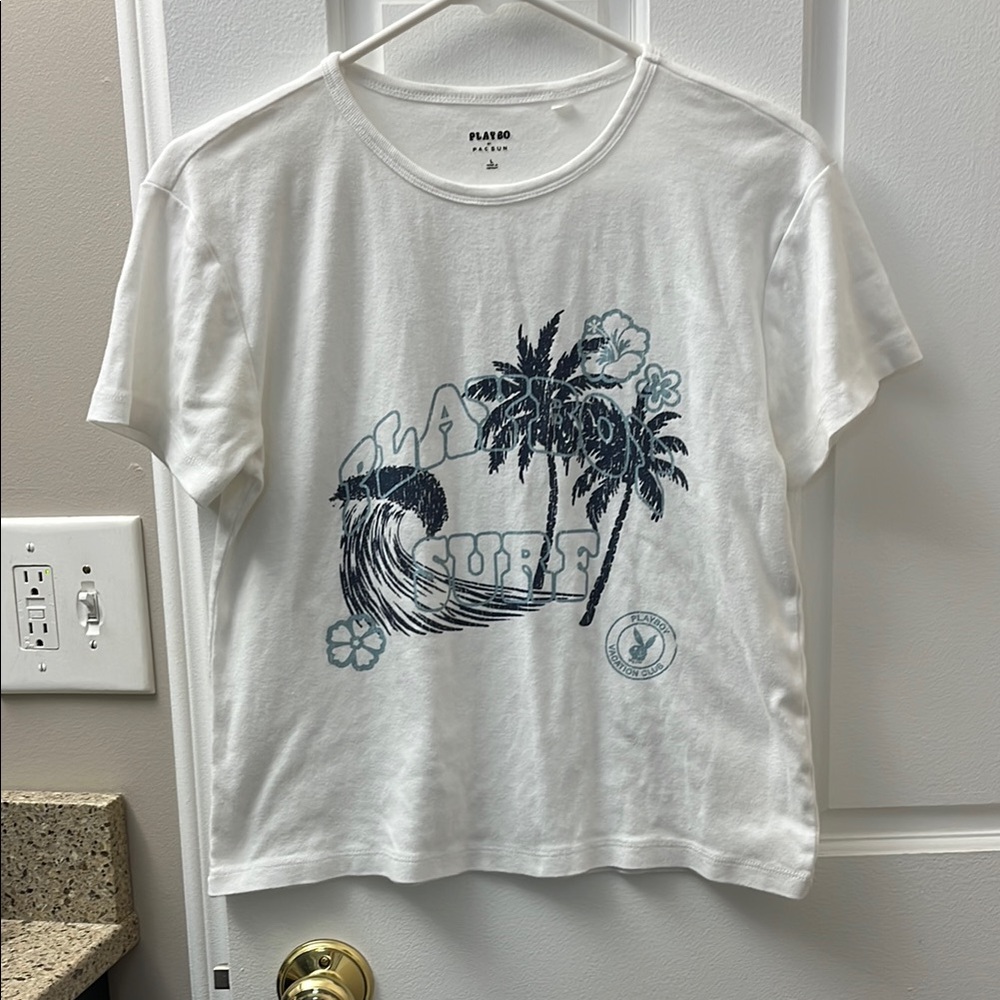 PLAYBOY Cropped White Surf Graphic Tee